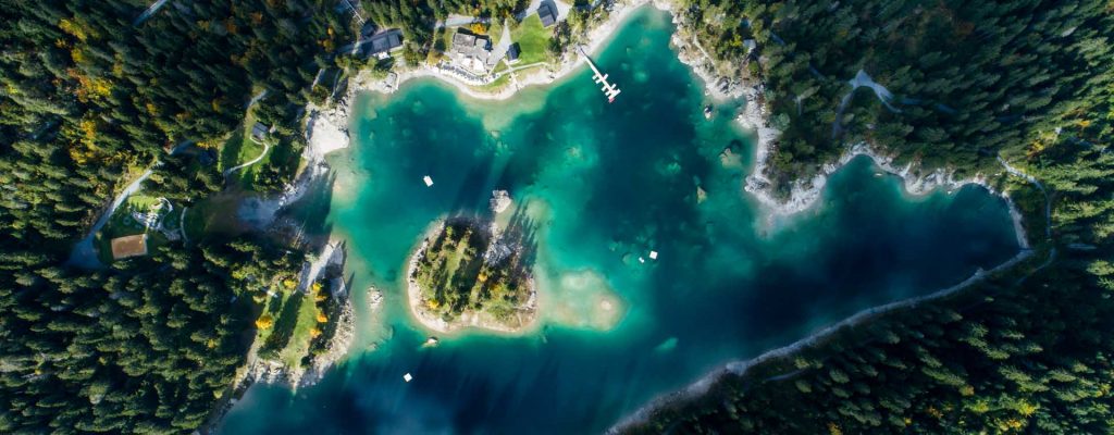 Bergsee wie Malediven